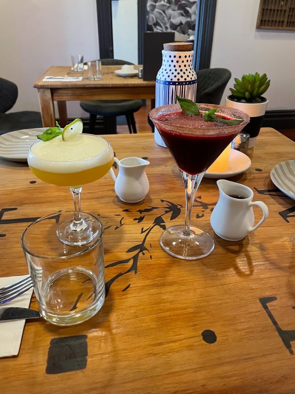 Thyme Square Restaurant - cocktails served at Thyme Square Restaurant in Hamilton